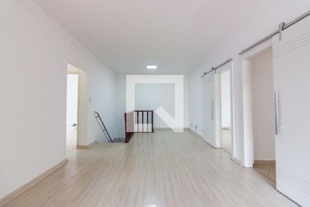 Sala 2 de casa para alugar com 5 quartos, 360m² em Km 18, Osasco