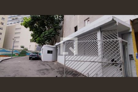 Studio para alugar com 34m², 1 quarto e sem vaga Studio para alugar com 34m², 1 quarto e sem vagaFachada