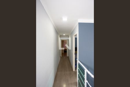 Casa à venda com 134m², 3 quartos e 4 vagas Casa à venda com 134m², 3 quartos e 4 vagasCorredor