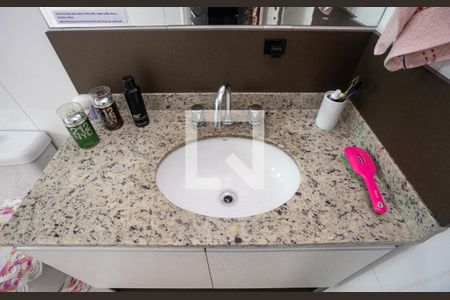 Casa à venda com 134m², 3 quartos e 4 vagas Casa à venda com 134m², 3 quartos e 4 vagasBanheiro da Suíte 1