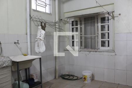 Casa à venda com 300m², 6 quartos e sem vagaCasa 2- Área de Serviço