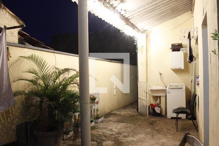 Casa à venda com 300m², 6 quartos e sem vagaCasa 3- Área de Serviço-Entrada