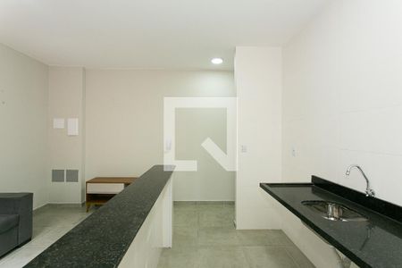 Cozinha de apartamento para alugar com 2 quartos, 37m² em Chácara Califórnia, São Paulo