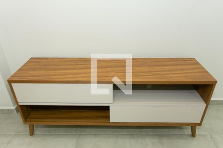 Sala - Rack de apartamento para alugar com 2 quartos, 37m² em Chácara Califórnia, São Paulo