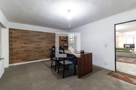 Casa para alugar com 210m², 1 quarto e 5 vagas Casa para alugar com 210m², 1 quarto e 5 vagasVaranda