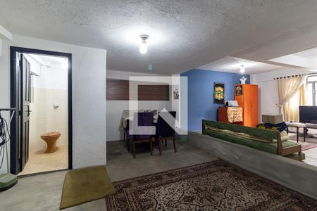 Casa para alugar com 210m², 1 quarto e 5 vagas Casa para alugar com 210m², 1 quarto e 5 vagasCozinha