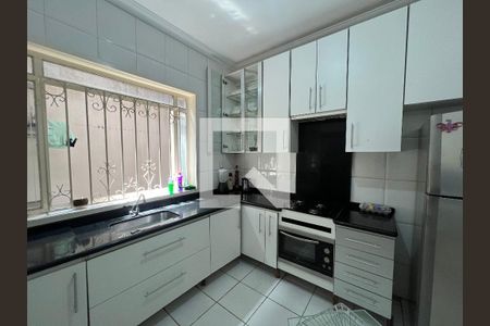 Casa à venda com 215m², 3 quartos e 2 vagasCozinha