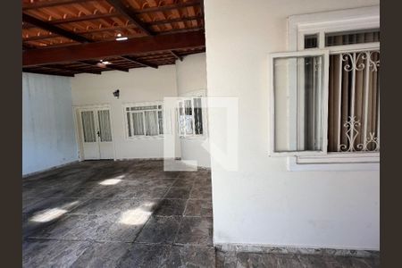 Casa à venda com 215m², 3 quartos e 2 vagasÁrea comum