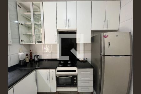 Casa à venda com 215m², 3 quartos e 2 vagasCozinha