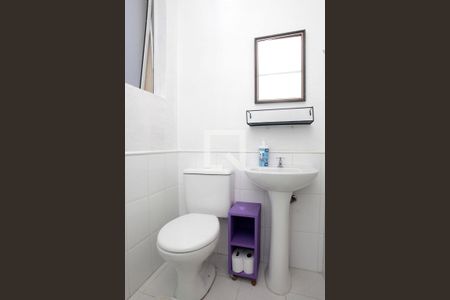 Banheiro de apartamento à venda com 1 quarto, 38m² em Centro Histórico, Porto Alegre