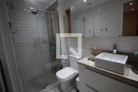 Banheiro de apartamento para alugar com 1 quarto, 55m² em Vila Gomes, São Paulo