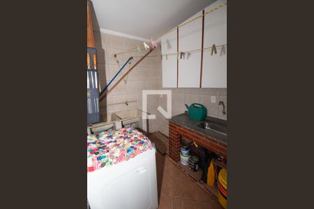 Casa à venda com 180m², 3 quartos e 3 vagas Casa à venda com 180m², 3 quartos e 3 vagasÁrea de Serviço