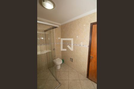 Casa à venda com 180m², 3 quartos e 3 vagas Casa à venda com 180m², 3 quartos e 3 vagasBanheiro Social Superior