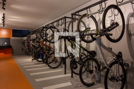 Bicicletário de kitnet/studio para alugar com 1 quarto, 27m² em Pinheiros, São Paulo