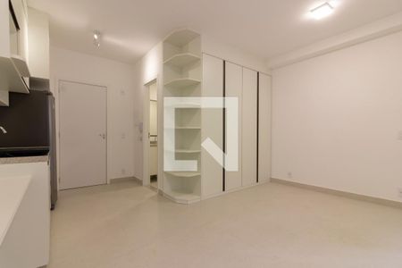 Quarto de kitnet/studio para alugar com 1 quarto, 27m² em Pinheiros, São Paulo