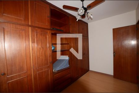 Quarto 1 de apartamento para alugar com 2 quartos, 50m² em Praça Seca, Rio de Janeiro