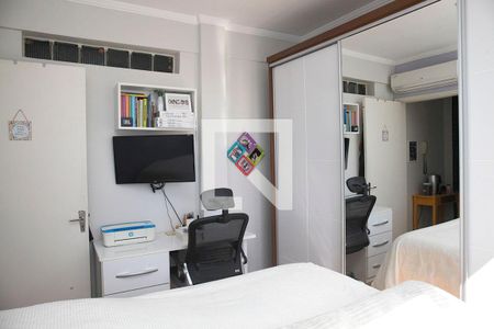 Quarto de apartamento à venda com 1 quarto, 39m² em Farroupilha, Porto Alegre