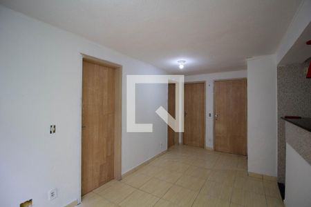 Sala de apartamento à venda com 3 quartos, 49m² em Vila Carmosina, São Paulo