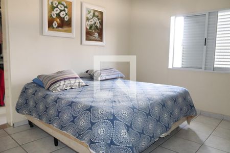 Quarto 1 de casa para alugar com 3 quartos, 200m² em Vila Gustavo, São Paulo