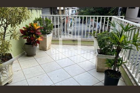 Casa para alugar com 200m², 3 quartos e 2 vagasVaranda