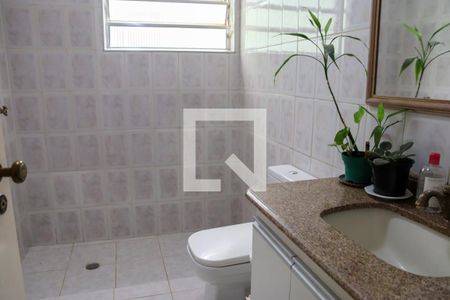 Casa para alugar com 200m², 3 quartos e 2 vagasLavabo