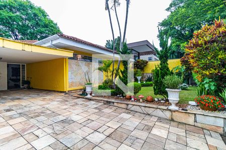 Casa de condomínio à venda com 512m², 3 quartos e 4 vagasÁrea Externa