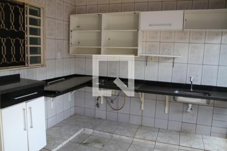 Casa para alugar com 120m², 2 quartos e 1 vagaÁrea comum