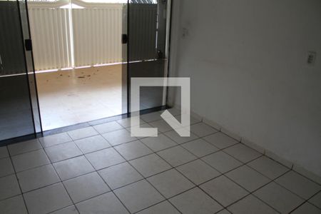 Sala de casa para alugar com 2 quartos, 120m² em Residencial Goiânia Viva, Goiânia