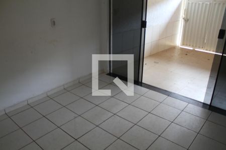 Sala de casa para alugar com 2 quartos, 120m² em Residencial Goiânia Viva, Goiânia