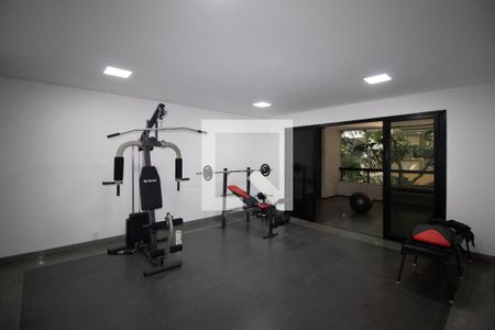 Apartamento à venda com 490m², 4 quartos e 4 vagas Apartamento à venda com 490m², 4 quartos e 4 vagasÁrea comum - Academia