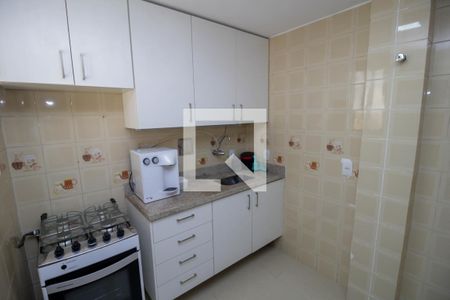 Apartamento à venda com 73m², 1 quarto e sem vaga Apartamento à venda com 73m², 1 quarto e sem vagaCozinha - Armários