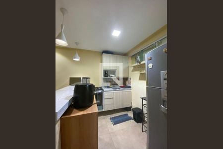 Cozinha de apartamento para alugar com 1 quarto, 42m² em Saúde, Salvador