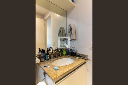 Apartamento à venda com 133m², 3 quartos e 2 vagas Apartamento à venda com 133m², 3 quartos e 2 vagasBanheiro da Suíte 1