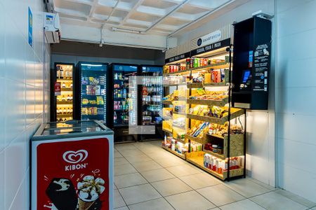 Apartamento à venda com 133m², 3 quartos e 2 vagas Apartamento à venda com 133m², 3 quartos e 2 vagasMercado