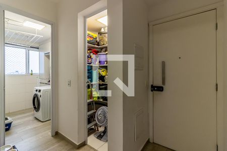 Apartamento à venda com 133m², 3 quartos e 2 vagas Apartamento à venda com 133m², 3 quartos e 2 vagasEntrada