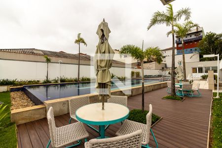 Apartamento à venda com 133m², 3 quartos e 2 vagas Apartamento à venda com 133m², 3 quartos e 2 vagasPiscina