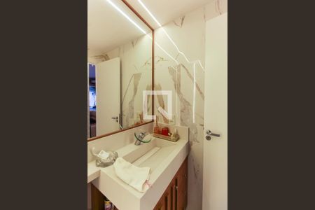 Apartamento à venda com 75m², 2 quartos e 1 vaga Apartamento à venda com 75m², 2 quartos e 1 vagaBanheiro