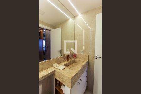 Apartamento à venda com 75m², 2 quartos e 1 vaga Apartamento à venda com 75m², 2 quartos e 1 vagaBanheiro da Suíte 2