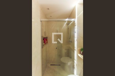 Apartamento à venda com 75m², 2 quartos e 1 vaga Apartamento à venda com 75m², 2 quartos e 1 vagaBanheiro da Suíte 2