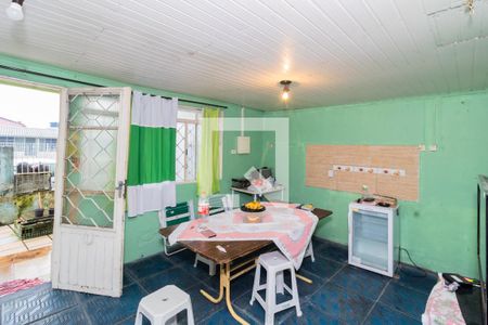 Sala 1 de casa à venda com 4 quartos, 132m² em Guajuviras, Canoas
