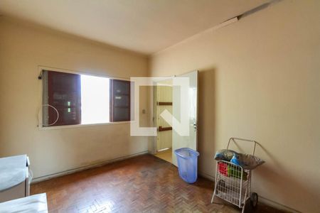 Casa à venda com 236m², 3 quartos e 3 vagasQuarto 2