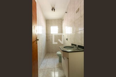 Casa à venda com 236m², 3 quartos e 3 vagasBanheiro - Edícula