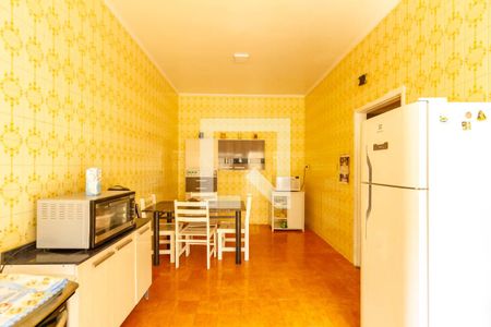 Casa à venda com 236m², 3 quartos e 3 vagasCozinha