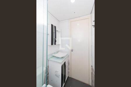 Apartamento à venda com 43m², 2 quartos e 1 vaga Apartamento à venda com 43m², 2 quartos e 1 vagaBanheiro