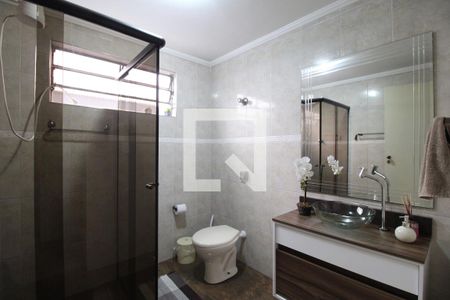 Casa à venda com 250m², 3 quartos e 2 vagasBanheiro