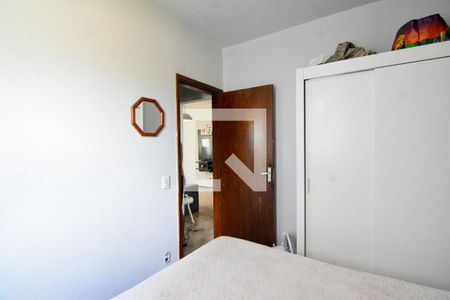 Quarto 1 de apartamento à venda com 2 quartos, 46m² em Estoril, Belo Horizonte