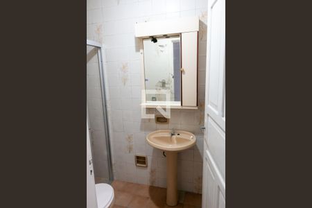 Casa à venda com 168m², 3 quartos e 2 vagasBanheiro 2