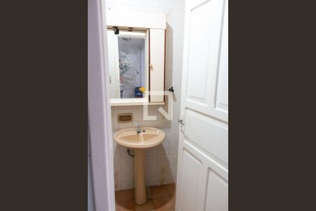 Casa à venda com 168m², 3 quartos e 2 vagasBanheiro 2