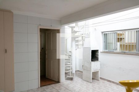 Casa à venda com 168m², 3 quartos e 2 vagasÁrea de Serviço