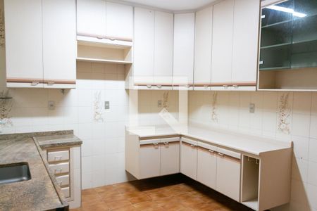 Casa à venda com 168m², 3 quartos e 2 vagasCozinha